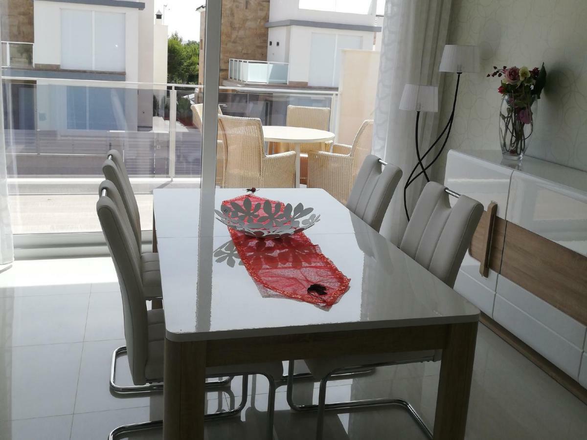 Amay 880 Nr 38 Torrevieja Eksteriør billede